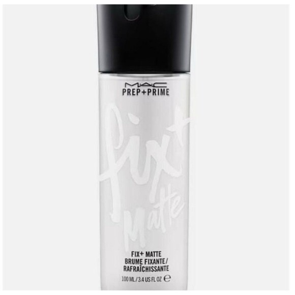 Mac Cosmetics Fix + Matte Setting Spray - Picture 2 of 5